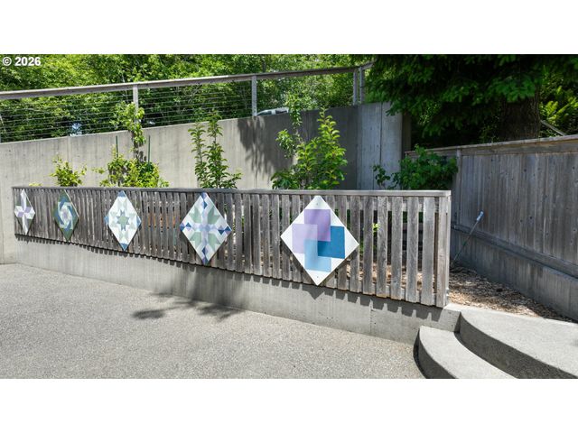 2316 ROYAL VIEW Dr, Seaside, OR 97138