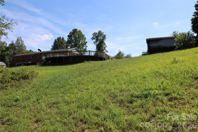 3232 Kingview Place, Lenoir, NC 28645