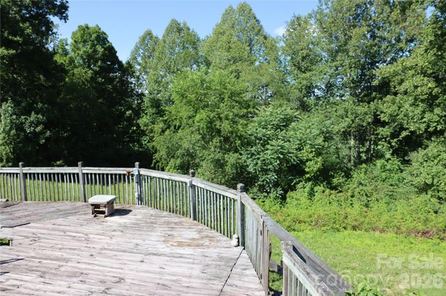 3232 Kingview Place, Lenoir, NC 28645