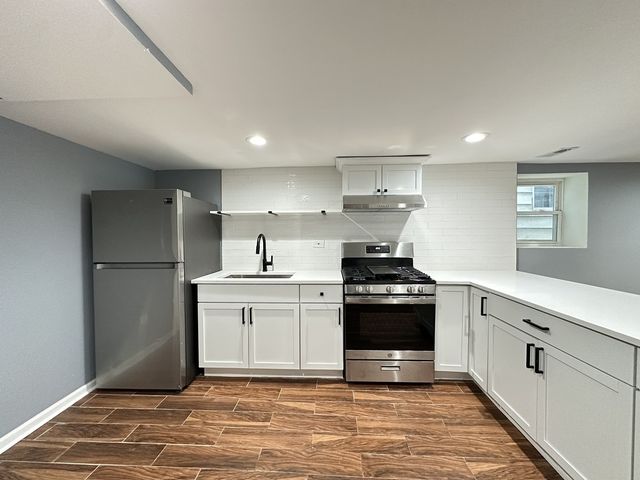 2317 N KEELER Street GDN, Chicago, IL 60639