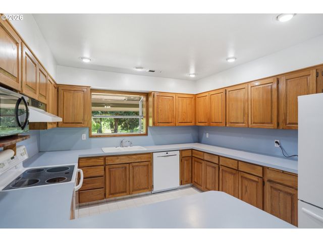 15507 Ne PARKINEN Rd, Brush Prairie, WA 98606