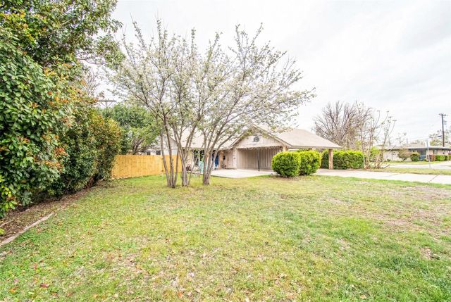 8206 Exmoor DR B, Austin, TX 78757