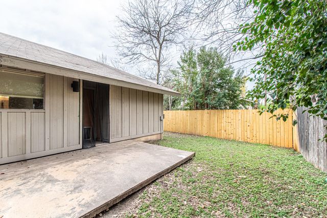 8206 Exmoor DR B, Austin, TX 78757