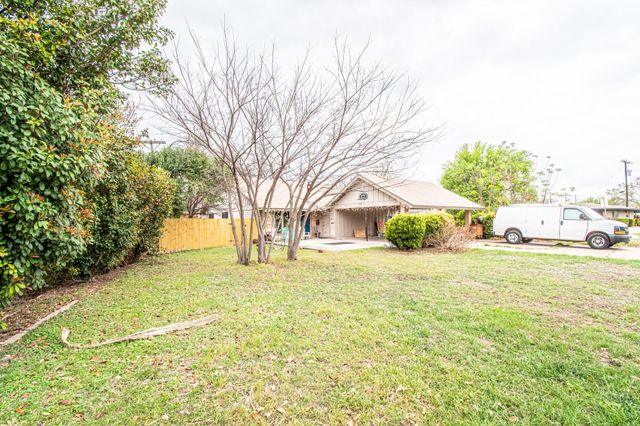 8206 Exmoor DR B, Austin, TX 78757