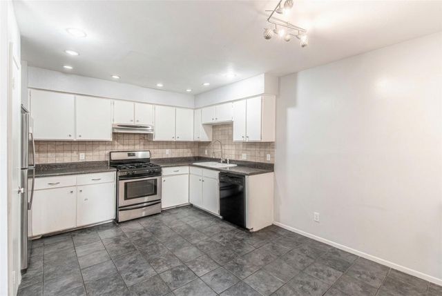 8206 Exmoor DR B, Austin, TX 78757