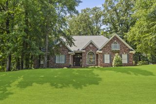 92 Cornerstone Rd., Hattiesburg, MS 39402