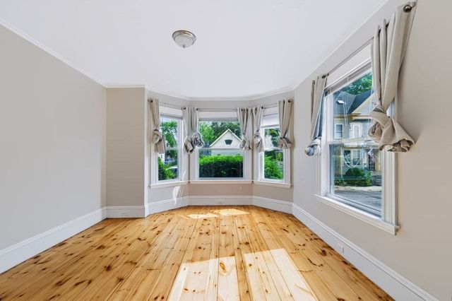 37 Thorndinke Street 37, Beverly, MA 01915