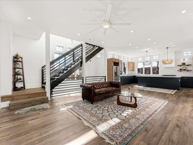 180 Railroad Street, Canton, GA 30114