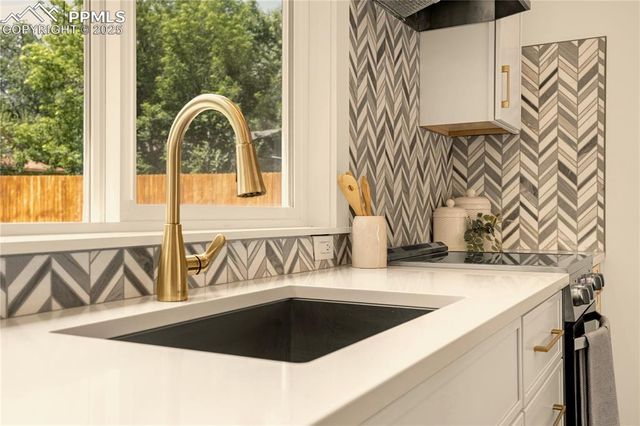 200 W Cheyenne Road, Colorado Springs, CO 80906