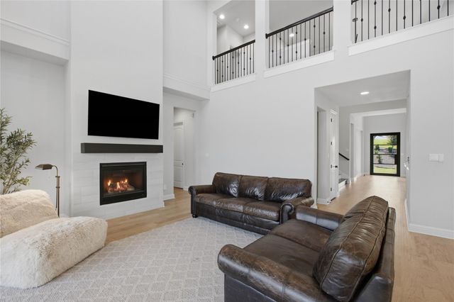 6609 Rocky Grotto CV, Jonestown, TX 78645