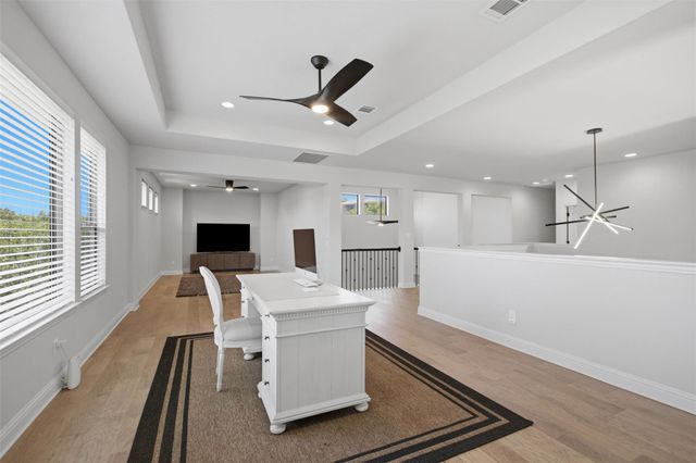 6609 Rocky Grotto CV, Jonestown, TX 78645