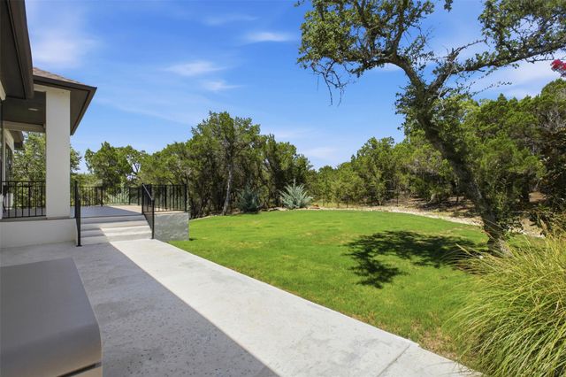 6609 Rocky Grotto CV, Jonestown, TX 78645