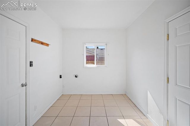 422 Hackberry Drive, Colorado Springs, CO 80911