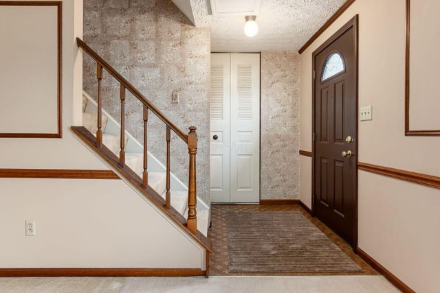 2145 Ladue Drive, Powell, OH 43065