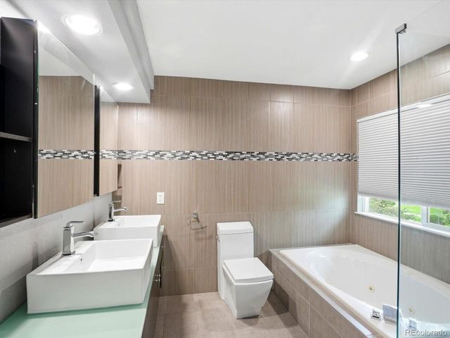14044 E Temple Dr, Aurora, CO 80015
