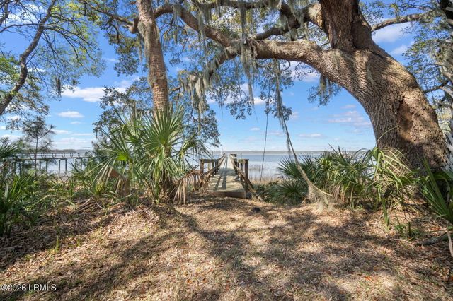 28 Sparrow Nest Point, St. Helena Island, SC 29920