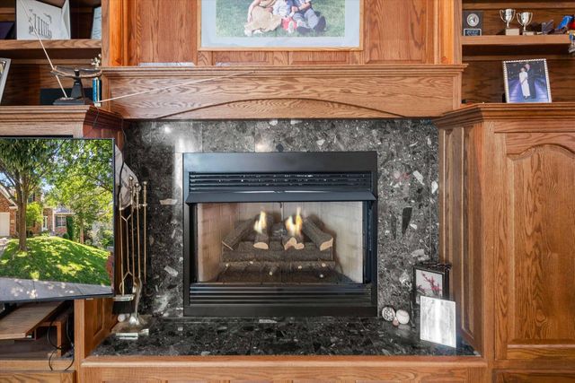 1807 CRYSTAL POINT, Columbia, MO 65203