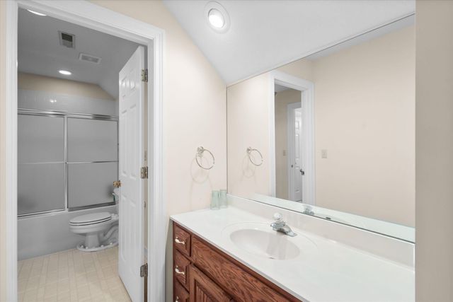 1807 CRYSTAL POINT, Columbia, MO 65203