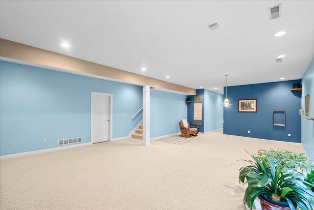 1807 CRYSTAL POINT, Columbia, MO 65203