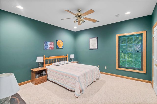 1807 CRYSTAL POINT, Columbia, MO 65203