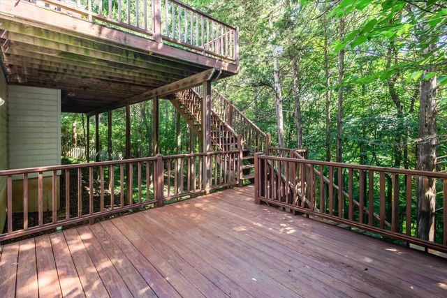1807 CRYSTAL POINT, Columbia, MO 65203