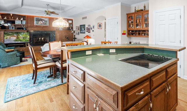 1807 CRYSTAL POINT, Columbia, MO 65203