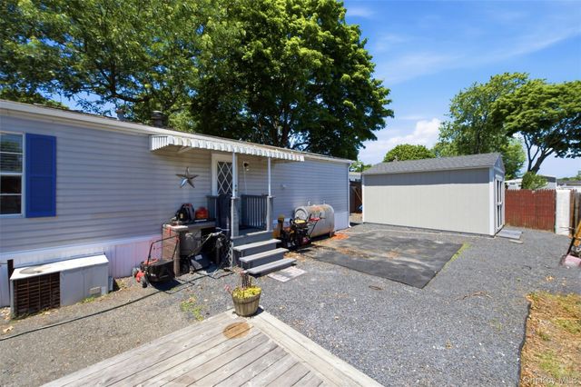 1137 Unit 124 Lincoln Avenue, Holbrook, NY 11741