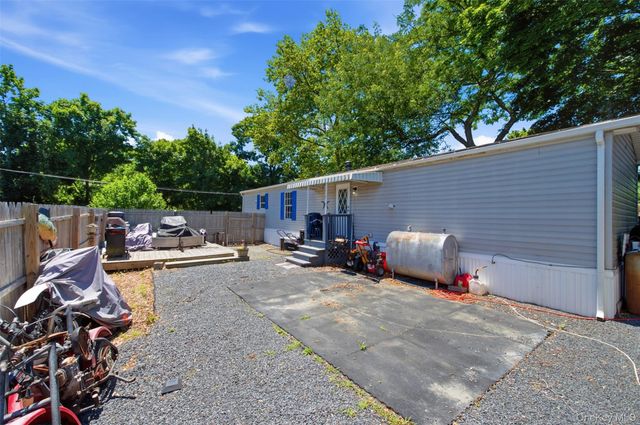 1137 Unit 124 Lincoln Avenue, Holbrook, NY 11741