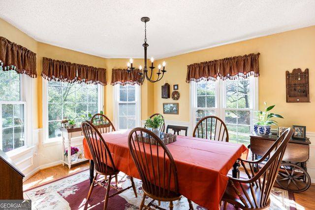 2093 Halfmoon Bluff NW, Kennesaw, GA 30152