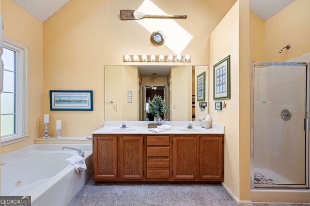 2093 Halfmoon Bluff NW, Kennesaw, GA 30152