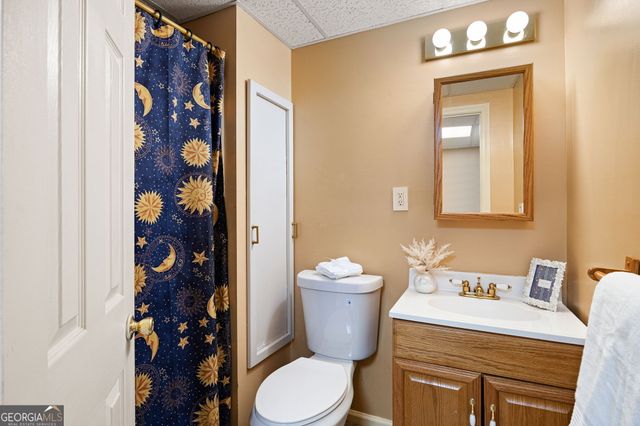 2093 Halfmoon Bluff NW, Kennesaw, GA 30152