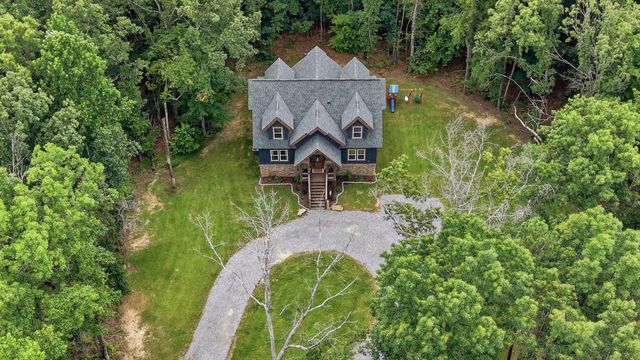 700 Upper Firetower Road, Sequatchie, TN 37374