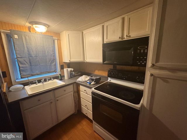 4332 PINE RIDGE RD, Wardensville, WV 26851