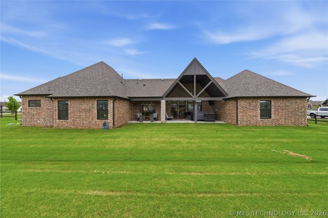 9439 N 62nd East Avenue, Sperry, OK 74073