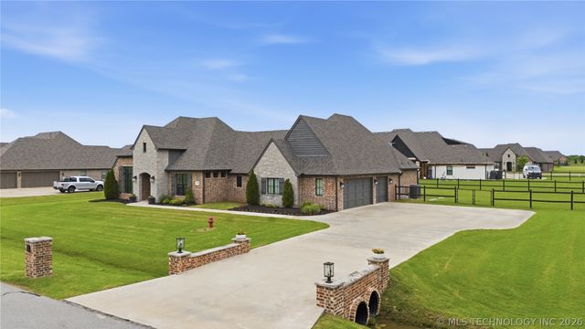 9439 N 62nd East Avenue, Sperry, OK 74073