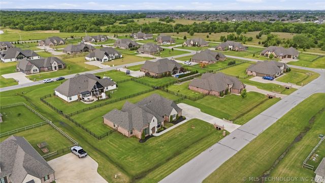 9439 N 62nd East Avenue, Sperry, OK 74073