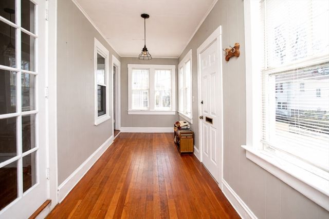 318 Cypress St, Fall River, MA 02720