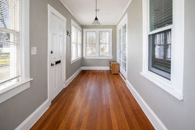 318 Cypress St, Fall River, MA 02720