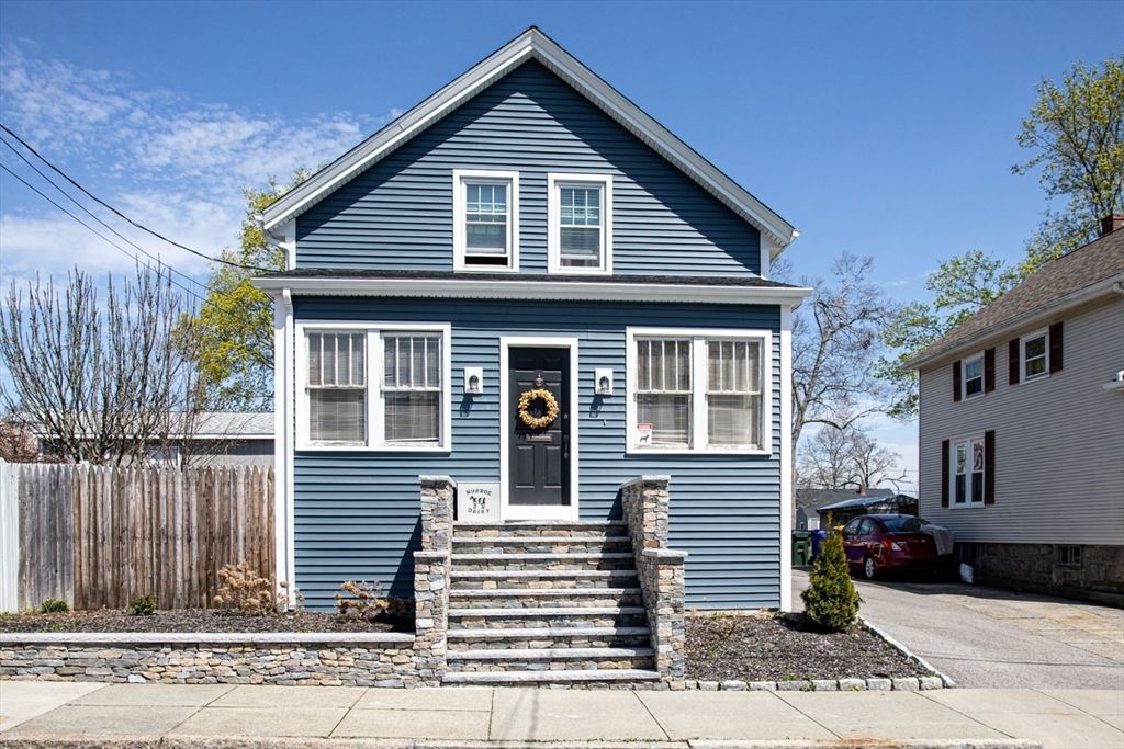 318 Cypress St, Fall River, MA 02720