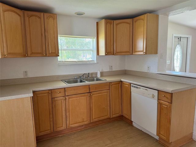 8151 61ST STREET N, Pinellas Park, FL 33781