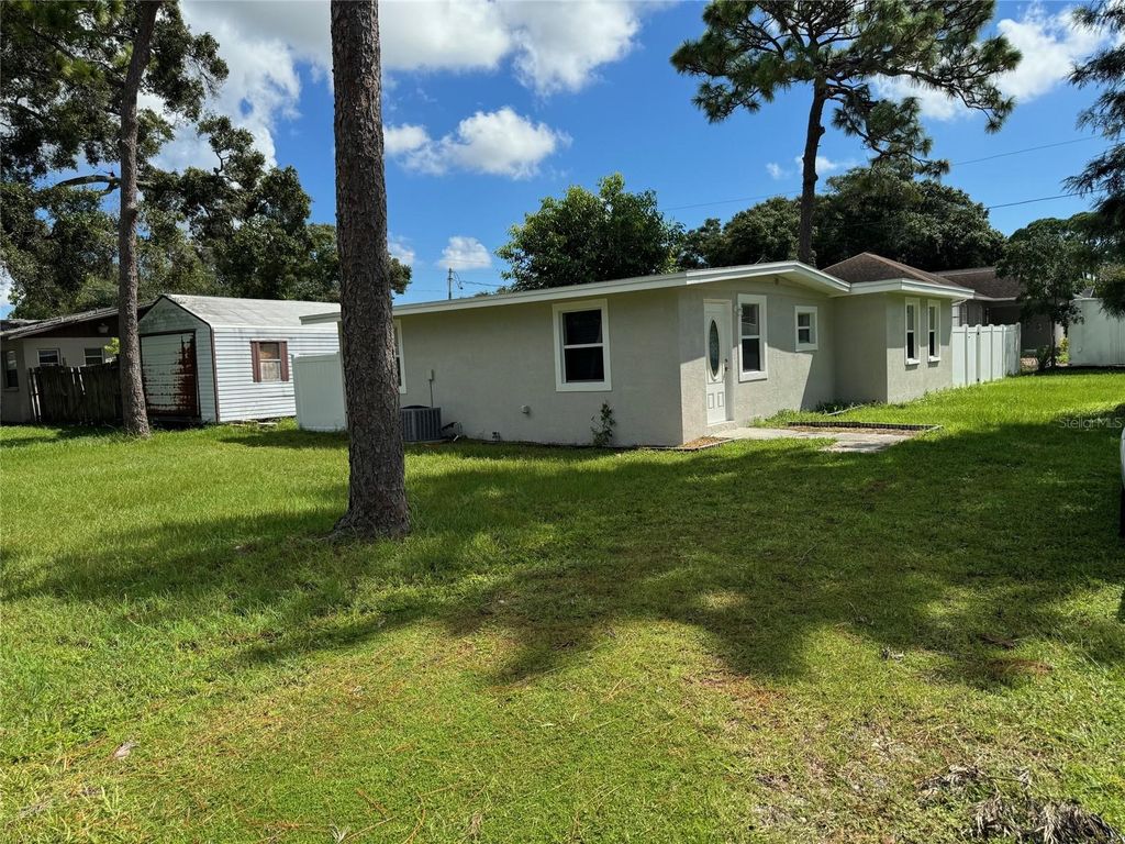 8151 61ST STREET N, Pinellas Park, FL 33781