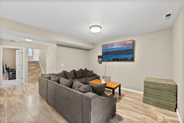 509 135th Street S, Tacoma, WA 98444