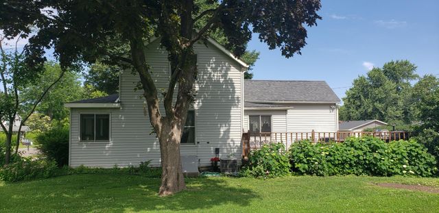 284 Elm Street S, Prescott, WI 54021