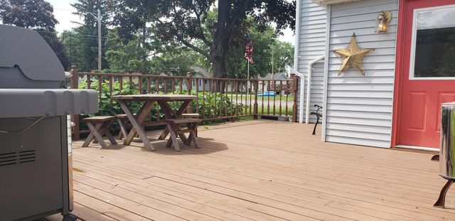 284 Elm Street S, Prescott, WI 54021