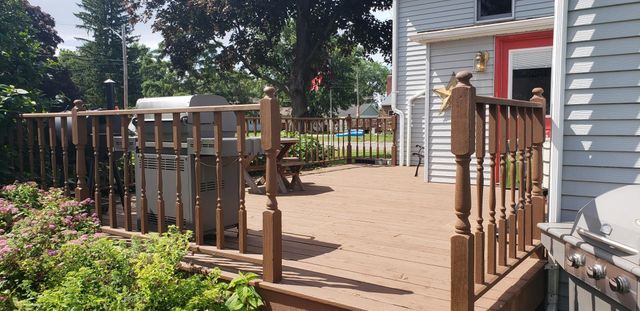 284 Elm Street S, Prescott, WI 54021