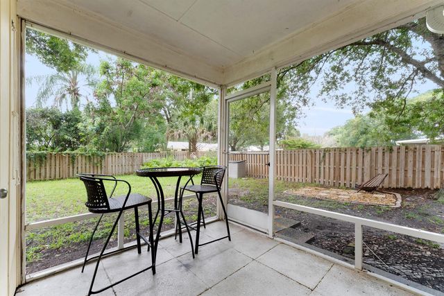 1135 38th Avenue, Vero Beach, FL 32960