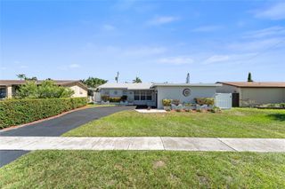 11330 NW 29th Pl, Sunrise, FL 33323
