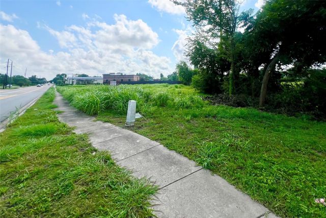 2023 5th Street, Stafford, TX 77477