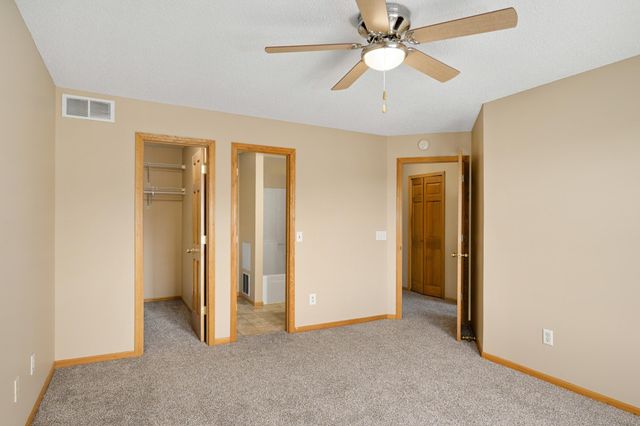 6833 Pine Crest Trl S, Cottage Grove, MN 55016