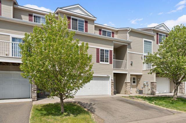6833 Pine Crest Trl S, Cottage Grove, MN 55016